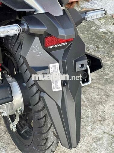 Click 150 nhập khẩu thailand xe thùng trắng đỏ