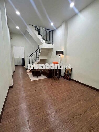 Cho Thuê Nhà Nguyên Căn Ở Đường 3/2, Phường 10, Quận 10