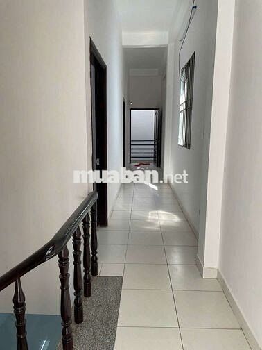 Nhà mới hẻm 1 xẹt xe hơi Đông Hưng Thuận 6 dt 4x20m 1 lầu 3pn