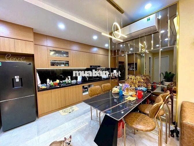 D'Capitale Trần Duy Hưng em bán 2PN2VS 68m2 sổ lâu dài giá 8,8 tỷ