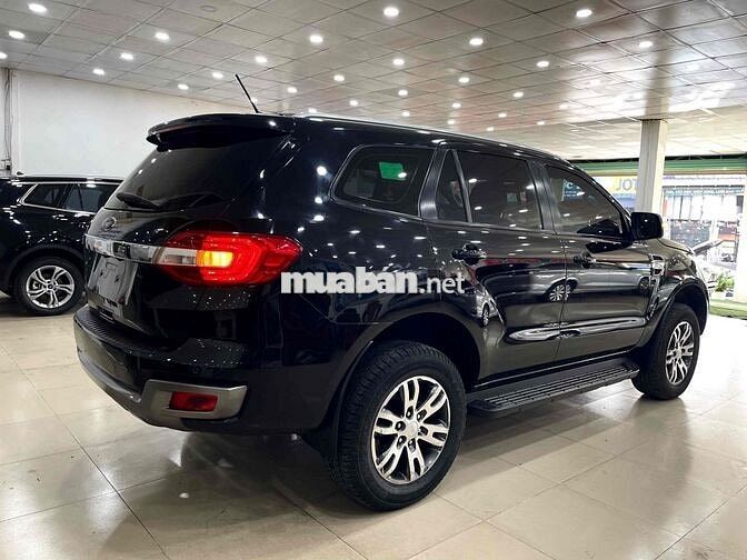 Ford Everest 2019 Trend 2.0L  AT 4x2 - 108000 km
