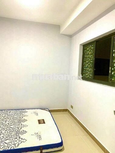 Chỉ 11tr dọn vào ở liền C/cư 2PN full Nội Thất Khu vực Lạc LQuân Âu Cơ