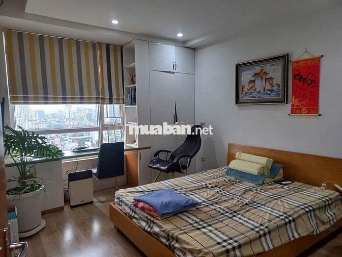 Cần tiền bán gấp CH N07-B1 KĐT Dịch Vọng, 148m2, 4PN, 3WC, giá 13.5 tỷ