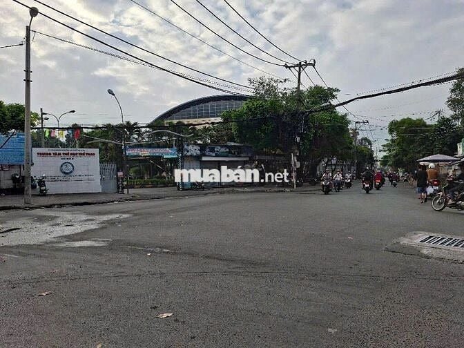 Bán Nhà CẤP 4 CỖ BÃI ĐẬU XE HƠI GẦN NHÀ, Đường số 11, Linh Chiểu, TĐ