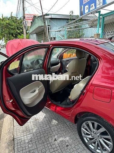 Mitsubishi Attrage  1.2L MT - 11000 km