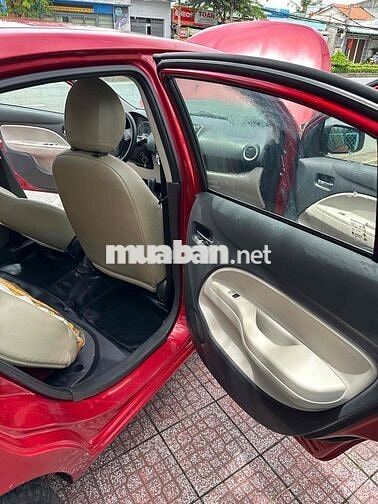 Mitsubishi Attrage  1.2L MT - 11000 km