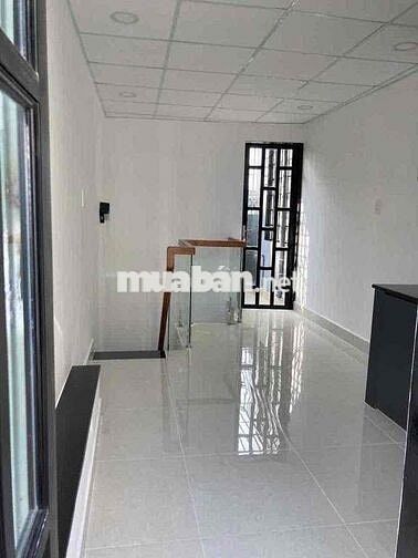 CHO THUÊ NHÀ MẶT TIỀN NGUYỂN CƯ TRINH,QUẬN 1(3lẦU)