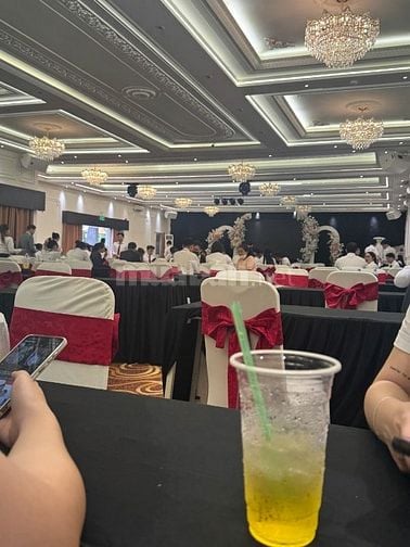 Đi nước ngoài Bán gấp nhà Ngô Quyên, P8, Q10. Giâ 3,68tỷ . Hẻm 6m