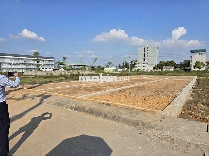 CẦN BÁN MẢNH ĐẤT Ở CHƯƠNG MỸ-HÀ NỘI CÁCH BẾN XE YÊN NGHĨA 5’ DI CHUYỂN