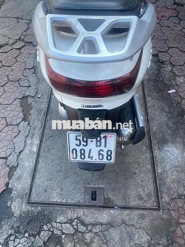 Xe Honda Lead trắng mâm sao biển