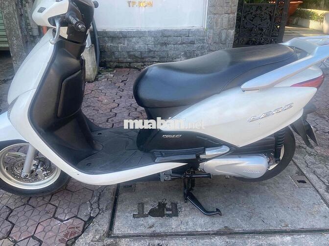 Xe Honda Lead trắng mâm sao biển