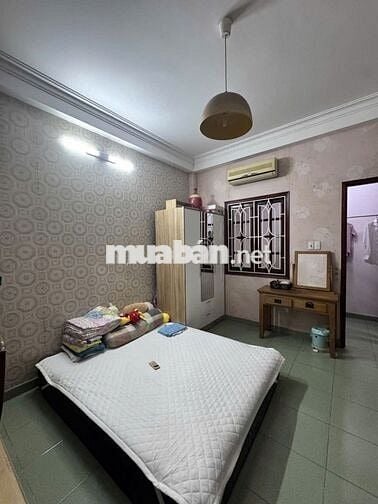 Nhà hẻm 97m2, 4 phòng ngủ, đường Nguyễn Văn Đậu