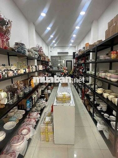 CHO THUÊ NHÀ NGUYÊN CĂN MẶT TIỀN ĐƯỜNG NGUYỄN CƯ TRINH QUẬN 1
