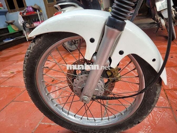 Husky 125 ít sử dụng nên muốn nhượng lại em nó