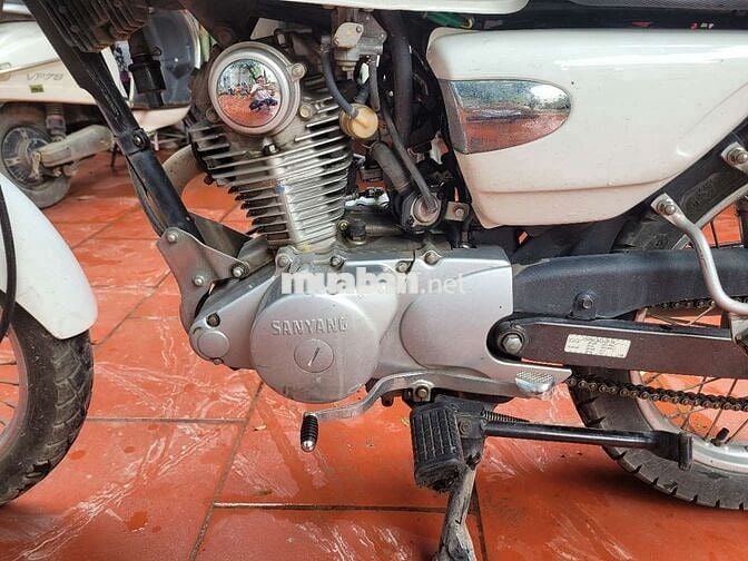 Husky 125 ít sử dụng nên muốn nhượng lại em nó