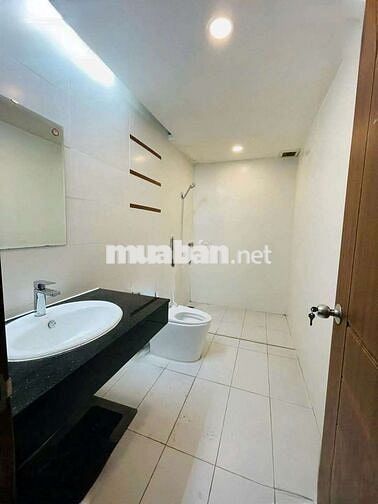 Nhà phố Quận 10, 120m2 khu Hà Đô sang chảnh