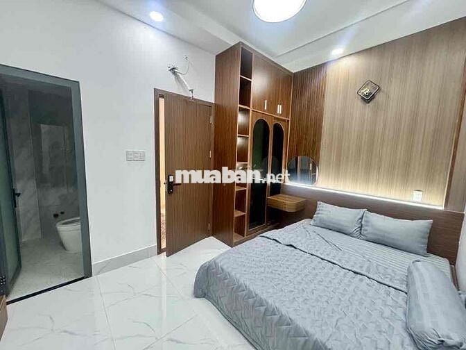 Ngang cực Rộng. hẻm lớn rộng rãi .gần khu trung tâm siêu thị Gò vấp