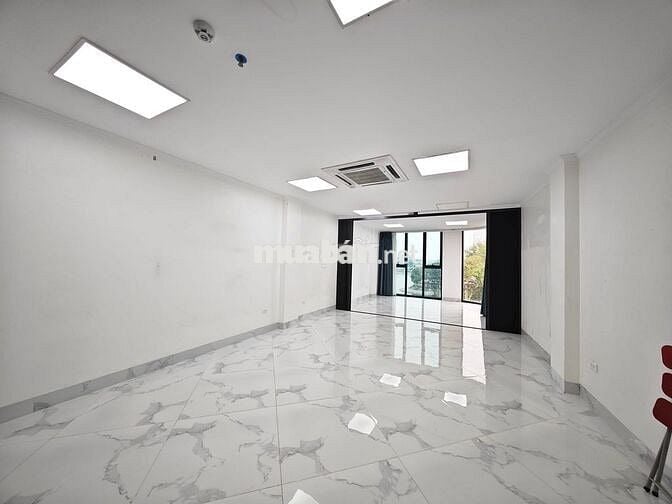 Cho thuê nhà nguyên căn Nguyễn Xiển view hồ 60m2 - 8 tầng chỉ 47tr