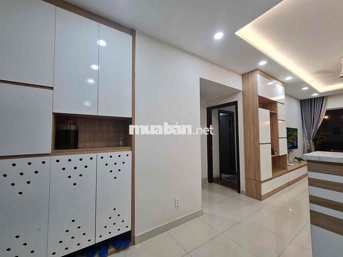 Cho thuê căn hộ 2 pn Celadon city