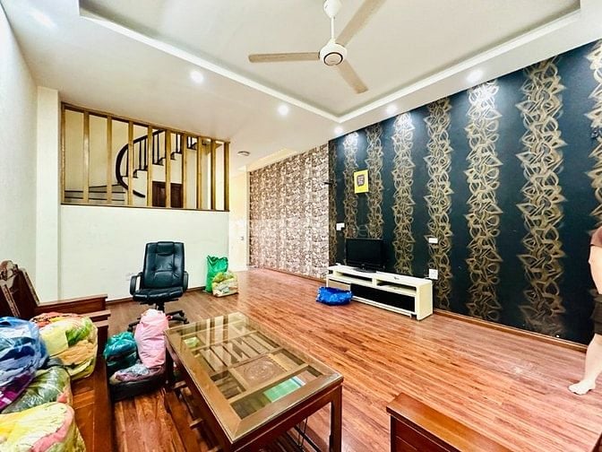 Bán nhà Phùng Chí Kiên, Cầu Giấy - 105m2 - 5 tầng - Ô tô - Kinh doanh  Bán nhà Phùng Chí Kiên, Cầu Giấy - 105m2 - 5 tầng - Ô tô - Kinh doanh