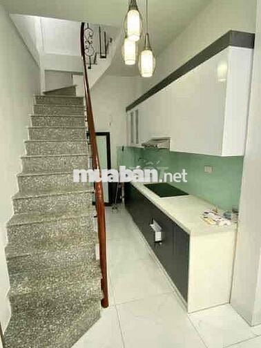 Siêu rẻ - Ba Đình trung tâm 5 tầng CHỈ 6,9 tỷ