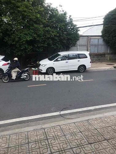 Toyota Innova 2016 - 150000 km