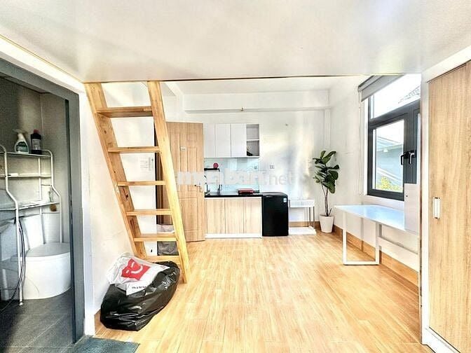 Phòng Duplex mới, thang máy, ở được 3-4 người. Q2 sát bên Bình Thạnh
