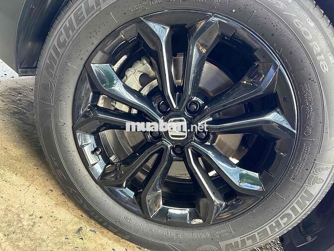 Honda CR V 2022 LSE Black Edition chạy lướt
