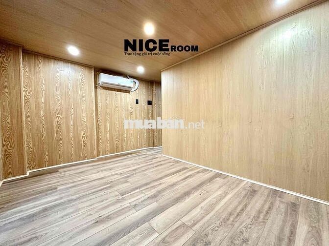PHÒNG TRỌ ĐI BỘ TỚI VLU RỘNG 30m2 CÓ CỬA SỔ BAN CÔNG
