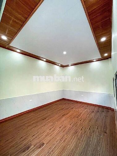 Hiếm! Nhà dân xây phố Hoàng Mai 47m2, 5 tầng, mt 5m giá nhỉnh 8 tỷ
