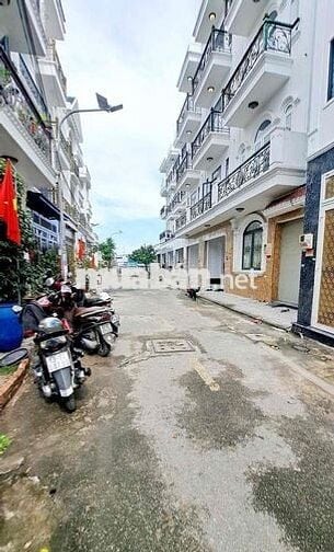 NHÀ MỚI XÂY KDC HT05 VỊ TRÍ ĐẸP 4 TẦNG BTCT XE HƠI NGỦ TRONG NHÀ