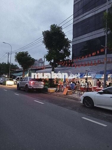 Không cần mơ 5 tỷ 500 triệu đã có căn nhà mt đường 30 m
