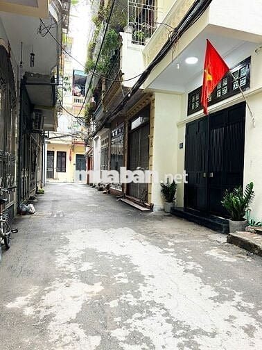 CHO THUÊ NHÀ NGUYÊN CĂN 4 TẦNG NGÕ NGỌC THỤY, LONG BIÊN Ô TÔ ĐỖ CỬA