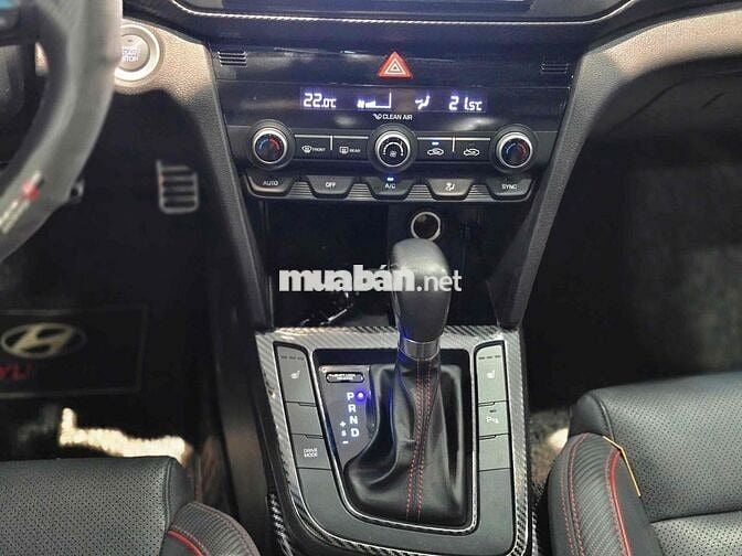 Hyundai Elantra 2019 - 80000 km- Giá mềm