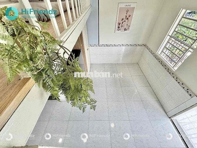 PHÒNG GÁC CAO SIÊU ĐẸP – CỬA SỔ LỚN – BAN CÔNG VIEW CỰC THOÁNG MÁT