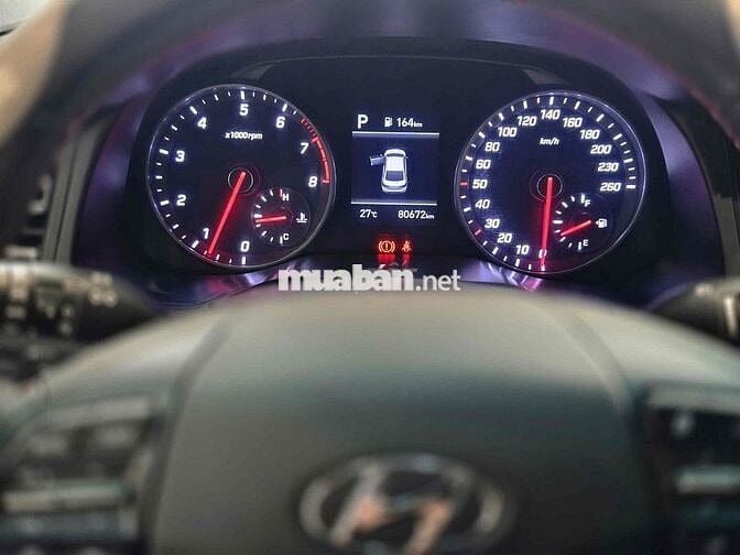 Hyundai Elantra 2019 - 80000 km- Giá mềm