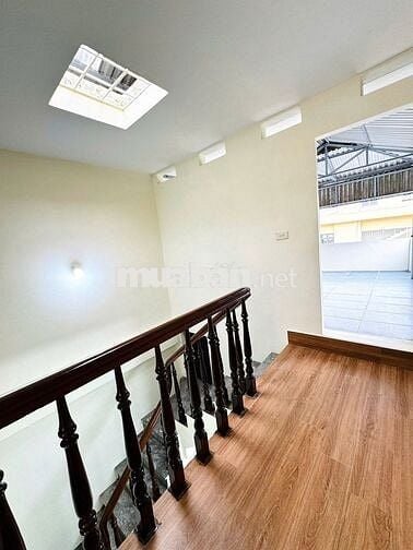 CHO THUÊ NHÀ NGUYÊN CĂN 4 TẦNG NGÕ NGỌC THỤY, LONG BIÊN Ô TÔ ĐỖ CỬA