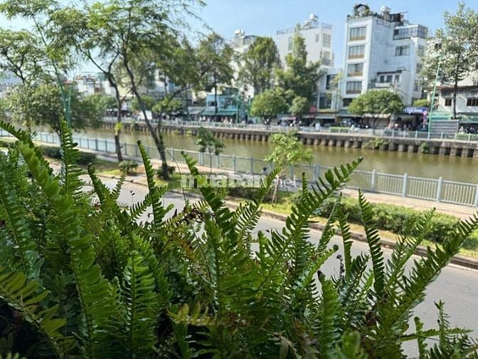 Nhà bán căn góc đẹp 2 mặt tiền view sông đắc địa,trung tâm quận 3, TPH