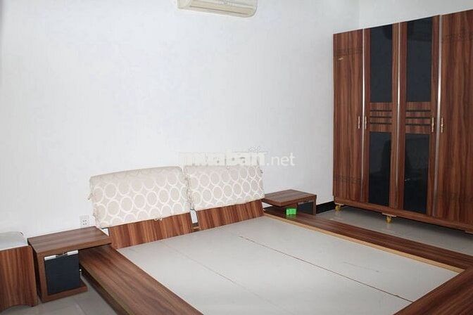 Nhà mặt tiền Nguyễn Huệ, ngay chợ lớn - 82m2 - TP.Sóc Trăng cũ