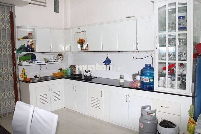 Nhà mặt tiền Nguyễn Huệ, ngay chợ lớn - 82m2 - TP.Sóc Trăng cũ
