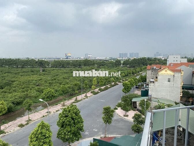 Cho thuê nhà nguyên căn, đường Cự Khối, Long Biên, Hà Nội