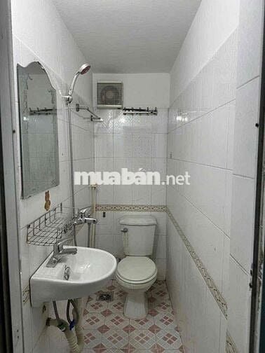 Cần bán gấp nhà phố Lý Nam Đế 25m  5 tầng 3.8mt  5.5 Tỷ Hoàn Kiếm