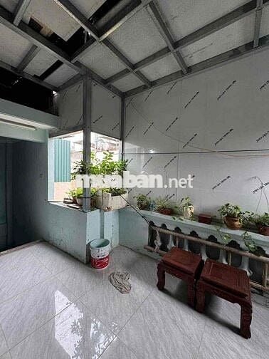 Cần bán gấp nhà phố Lý Nam Đế 25m  5 tầng 3.8mt  5.5 Tỷ Hoàn Kiếm
