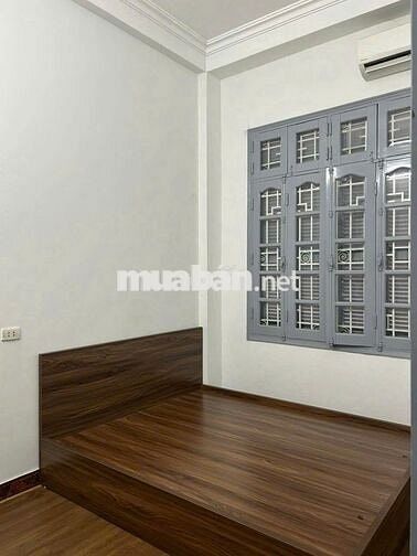 Hồng Tiến - Bồ Đề - Nguyên Căn- 50M2×5 Tầng - 3 Ngủ - Full Đồ- 10Tr
