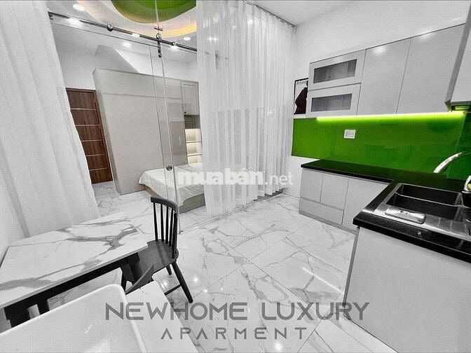 Quá đẳng cấp cho căn hộ này , đẹp sang có cả hồ nuôi cá , cây cảnh hoà