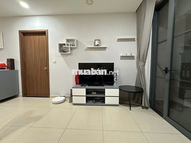 Cho thuê ở LIỀN căn hộ 90m2 3pn 2wc có nội thất- 14TR- PEGASUITE