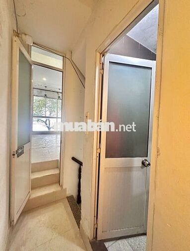 Mặt bằng trệt 2 lầu đường Bờ Hồ Huỳnh Cương chỉ 9 triệu