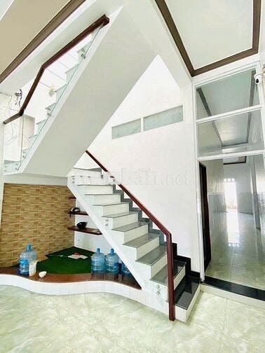 Mặt bằng trệt lầu 4PN đường Nguyễn Văn Cừ