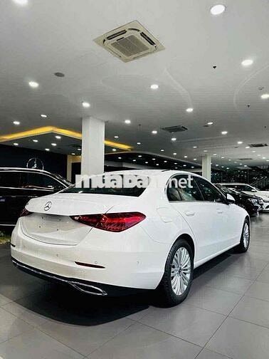 Mercedes C Class 2023 C200 Avantgarde - 15000
