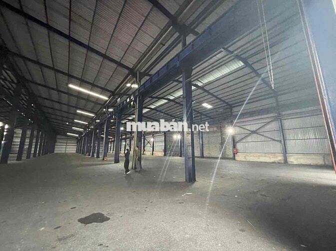 cho thuê 4000m nhà xưởng sản xuất cơ khí nặng kcn sóng thần dĩ an